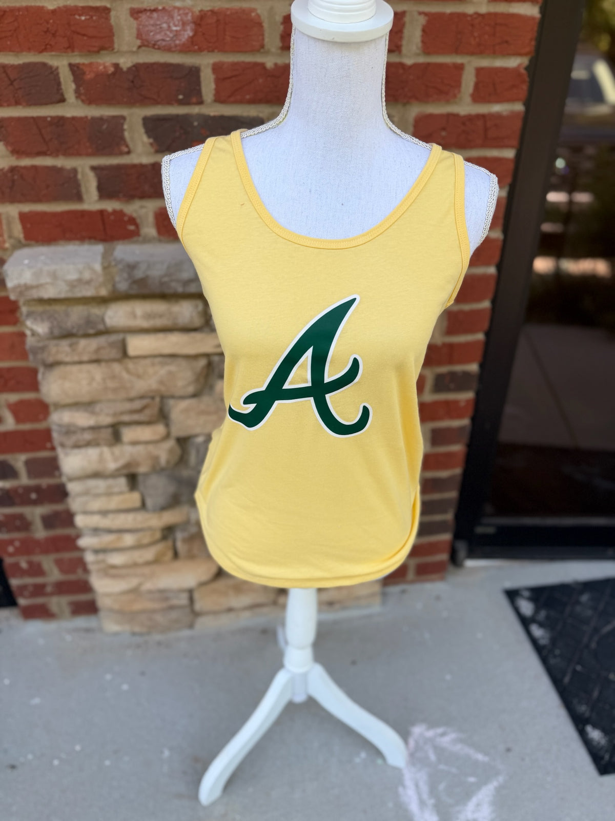 ATL VIPERS: Banana Cream Tank Designs