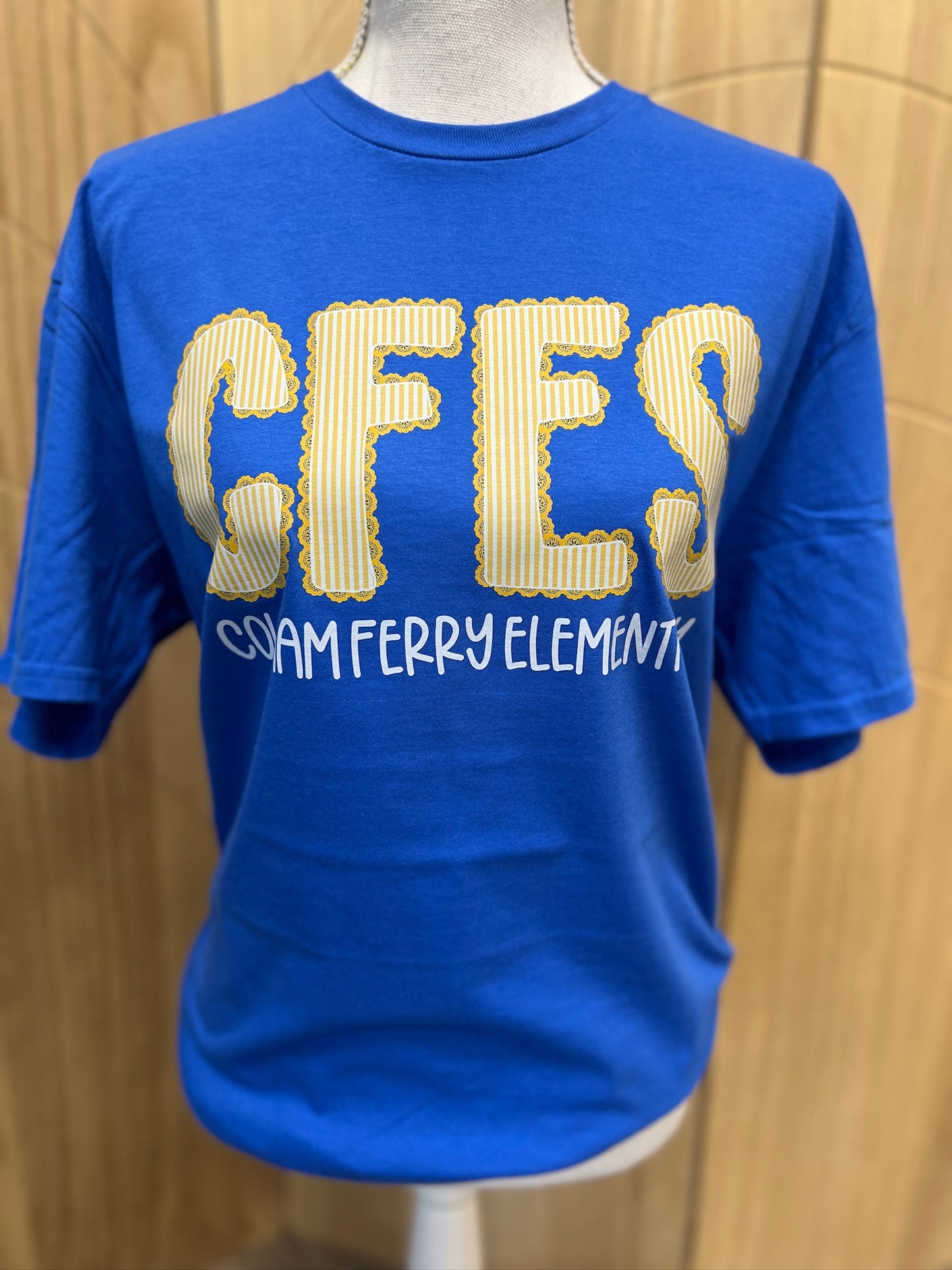 Colham Ferry Seersucker Spirit Tee - Yellow Seerksucker on Gildan Softstyle Royal